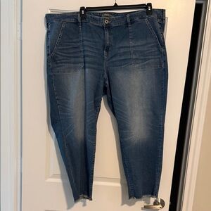 NWOT Women's Blue Denim Jeans